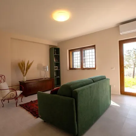 Apartament Neue Mit 2 Zimmern- Veranda Und Pool By Interhome Belvedere Ostrense